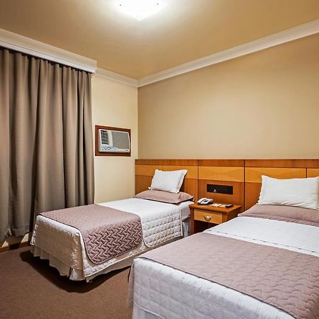 Astron Ponta Grossa Plaza By Nobile Hotel Exterior photo