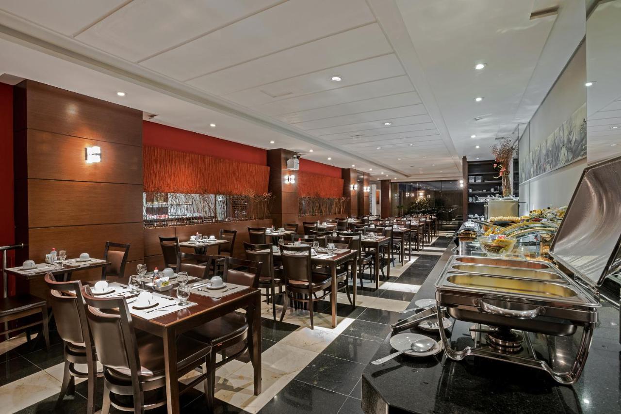 Astron Ponta Grossa Plaza By Nobile Hotel Exterior photo