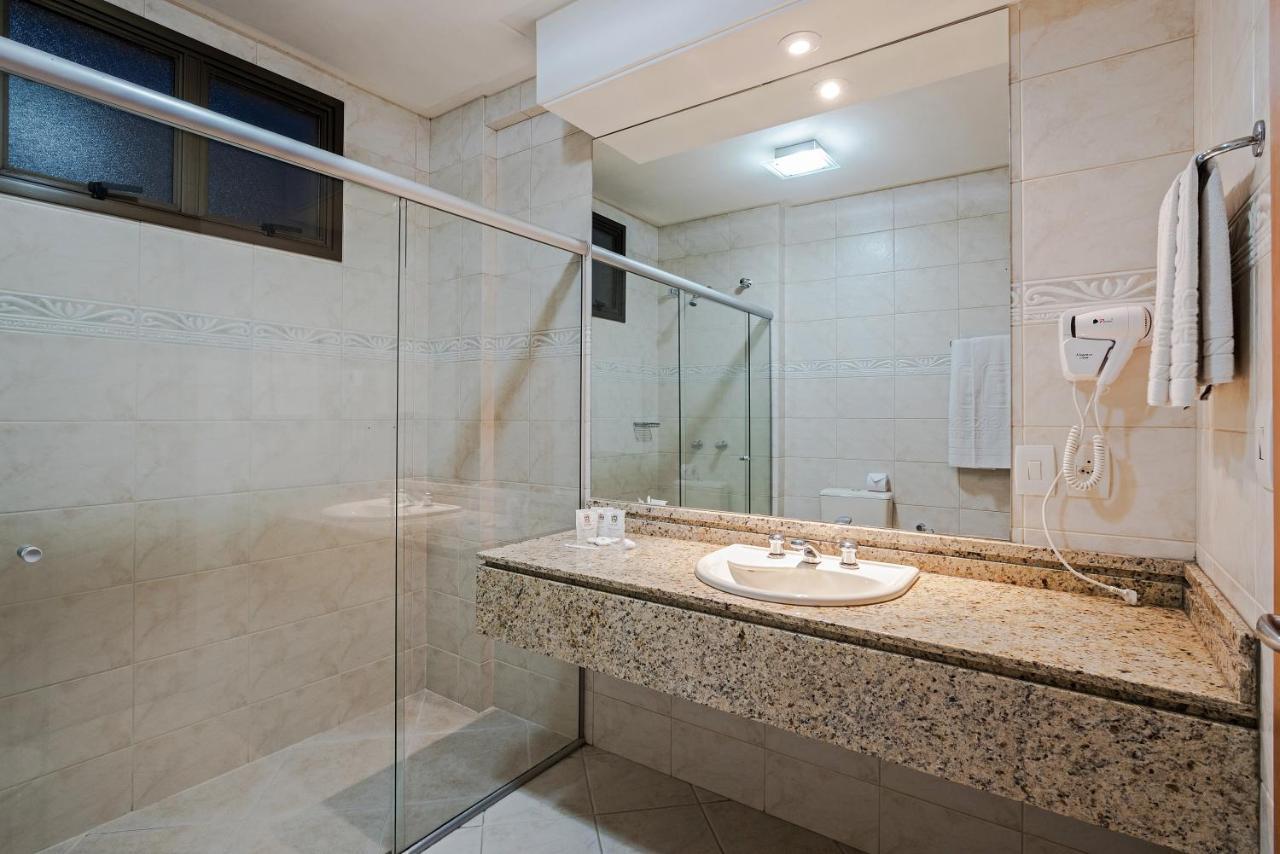 Astron Ponta Grossa Plaza By Nobile Hotel Exterior photo